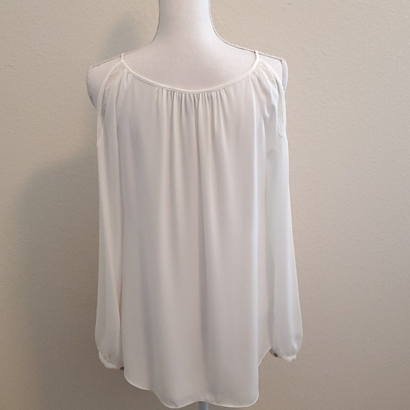 White House Black Market Long Sleeve Cold Shoulder Blouse In Ecru Size M - Picture 5 of 9
